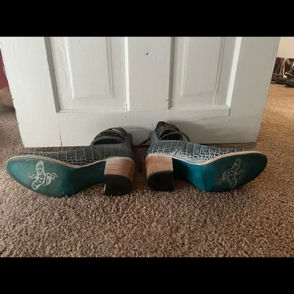 Sold! Freebird Randi - Picture 4 of 4